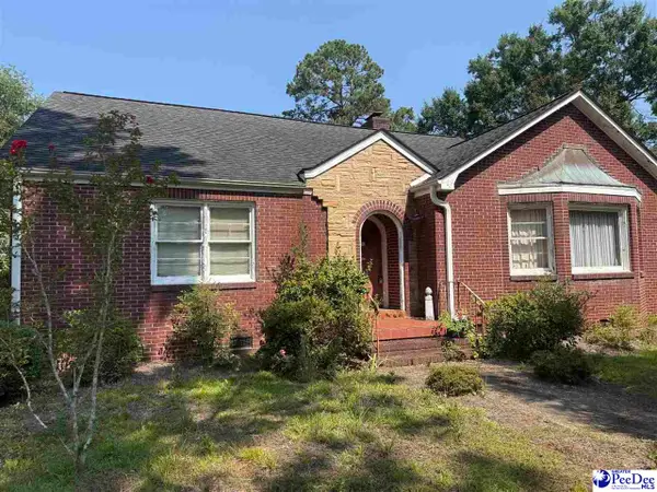 204 Magnolia St, Lake City, SC 29560