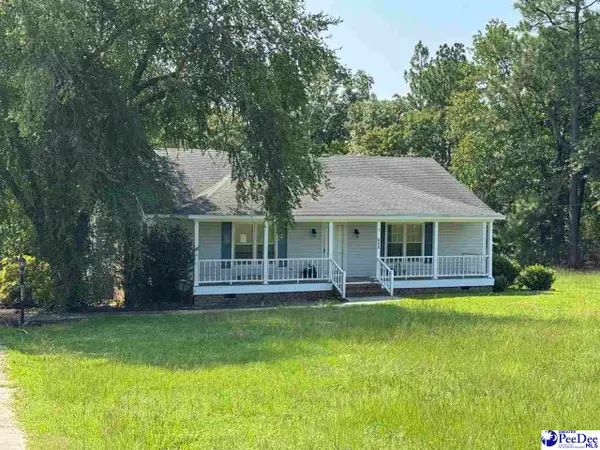 613 W Old Camden Rd, Hartsville, SC 29550-9208
