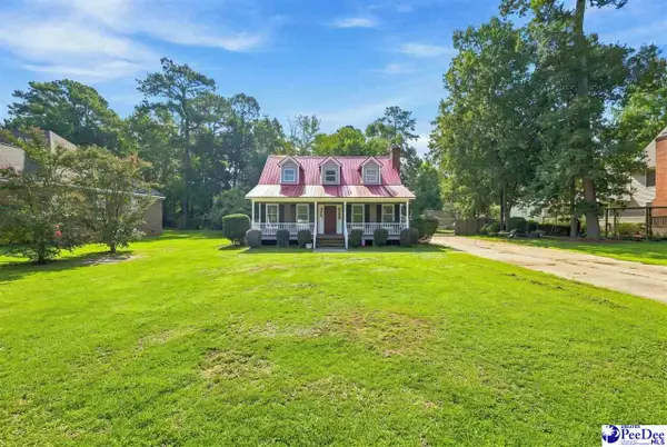 944 Farm Quarter Road, Florence, SC 29501-8425