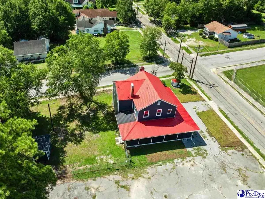 602 N Park St, Mullins, SC 29574 - #3