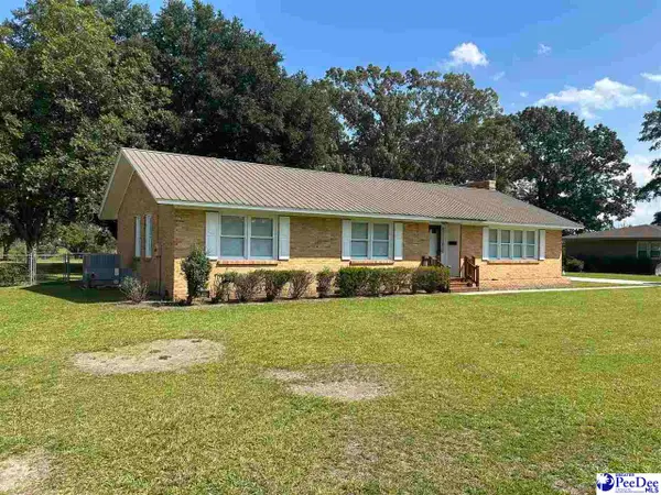 402 Lakeshore Drive, Bennettsville, SC 29512