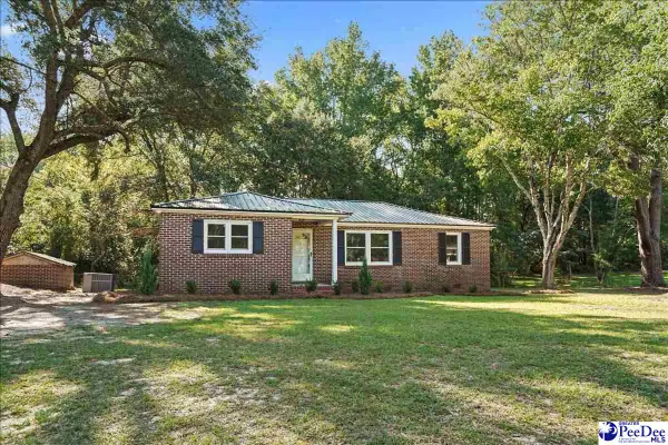 105 Isgett Circle, Cheraw, SC 29520