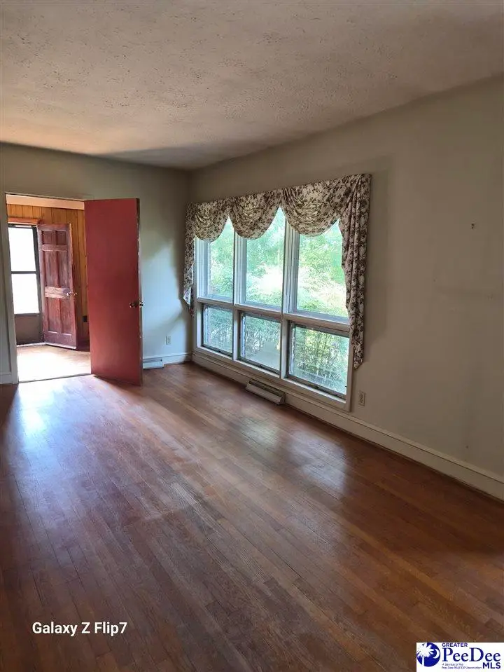 1005 Edgewood Drive, Hartsville, SC 29550 - #2