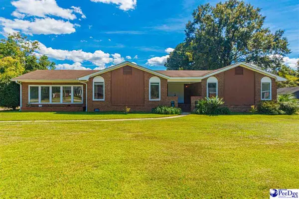 302 Cleveland St, Mullins, SC 29574