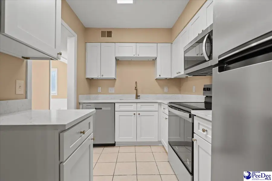 700 S Cashua Dr 15c, Florence, SC 29501 - #3