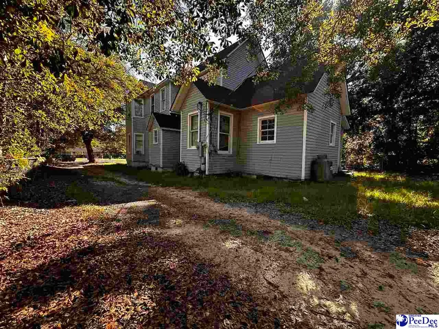211 E Brooks St, Kingstree, SC 29556 - #2