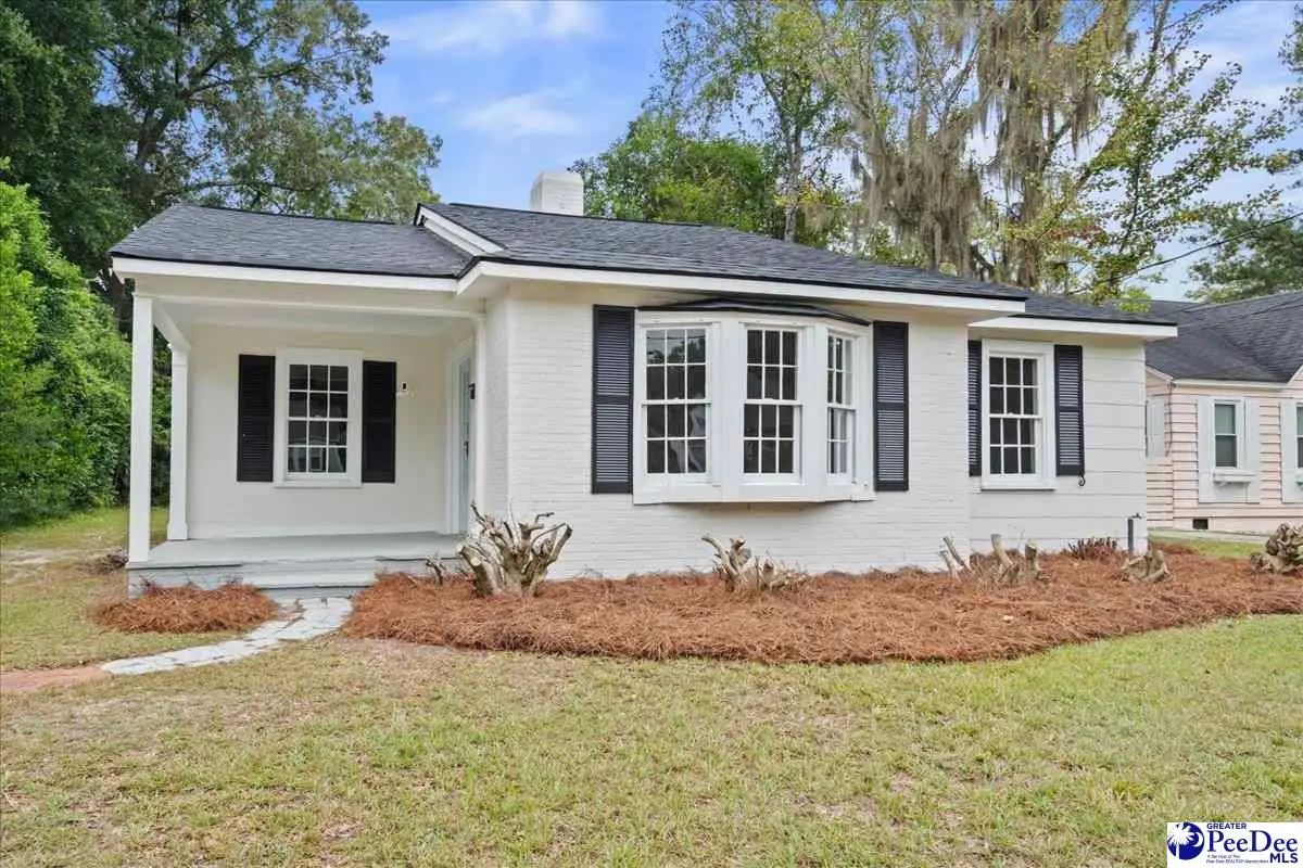 140 North St, Darlington, SC 29532 - #1