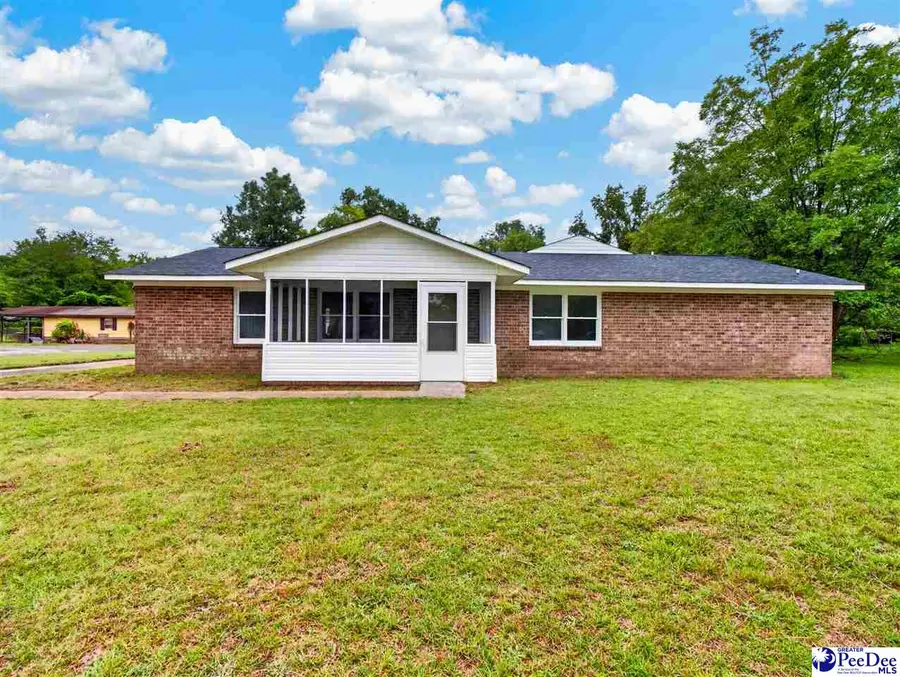 526 Cornelia Dr, Hartsville, SC 29550 - #2
