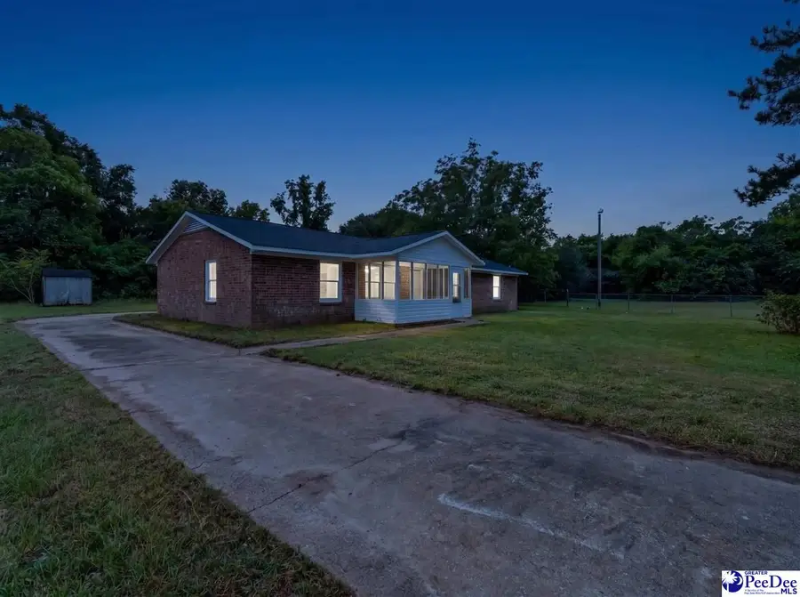 526 Cornelia Dr, Hartsville, SC 29550 - #3