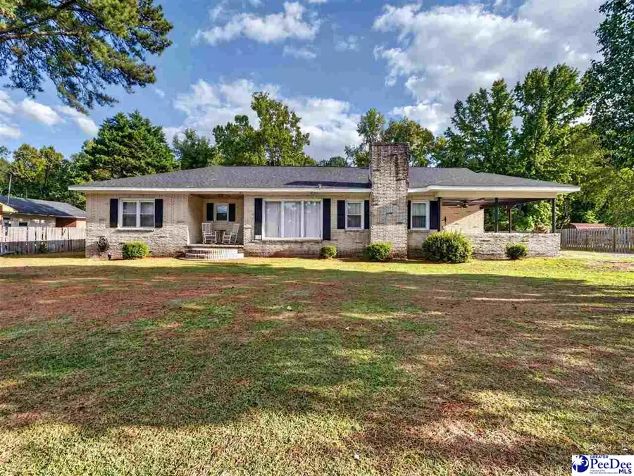401 Limit St, Darlington, SC 29532 - #2