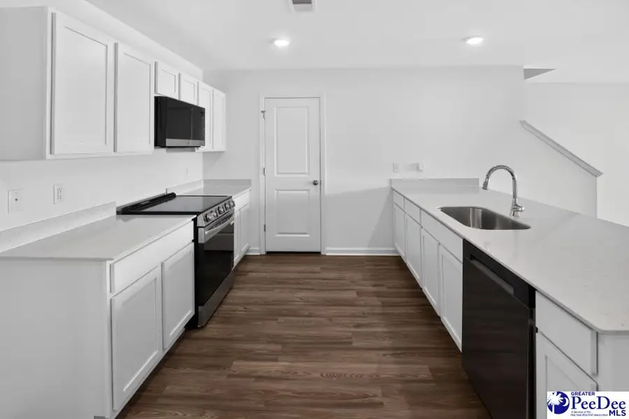 239 Iverson Dr, Florence, SC 29506 - #3