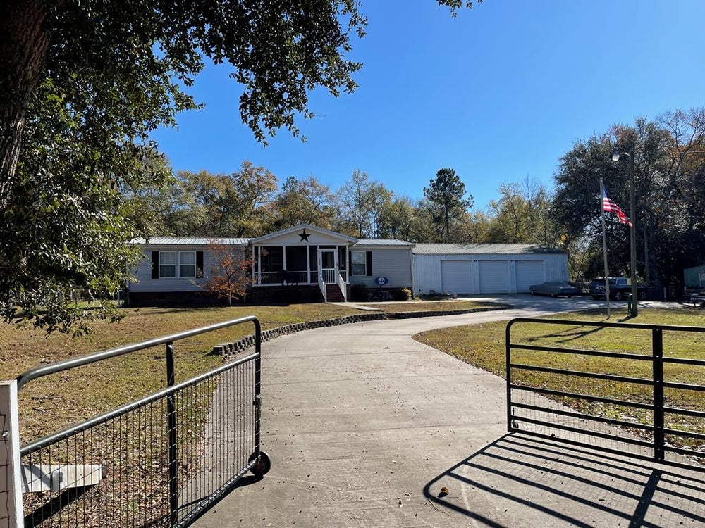 309 Fountain Lake Drive, Eutawville, SC 29048 ERA