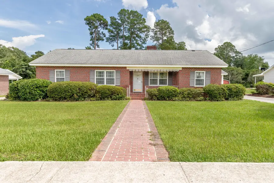 319 E Hampton Street, Elloree, SC 29047 - Image #2