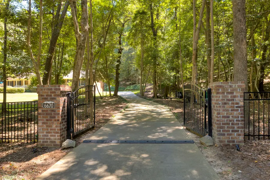 6670 Kings Grant Way, Dalzell, SC 29040 - Image #2