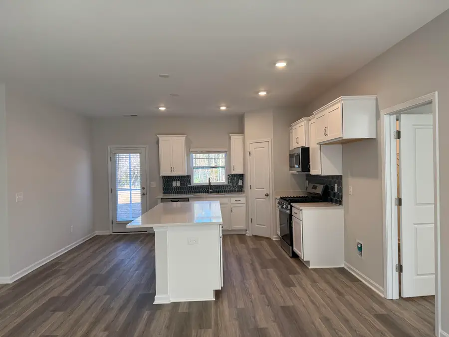 241 Raglins Way, Lugoff, SC 29078 - #3