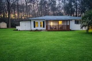 1760 Baggette Road, Manning, SC 29102