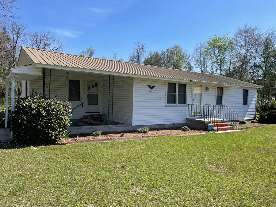 321 Dawson Street, Eutawville, SC 29048 - #3