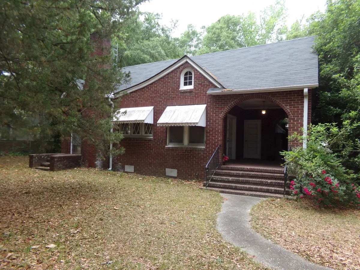 7 E Charlotte Avenue, Sumter, SC 29150 - #1