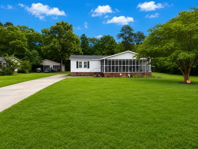 1301 Mill Creek Drive, Manning, SC 29102 - #1