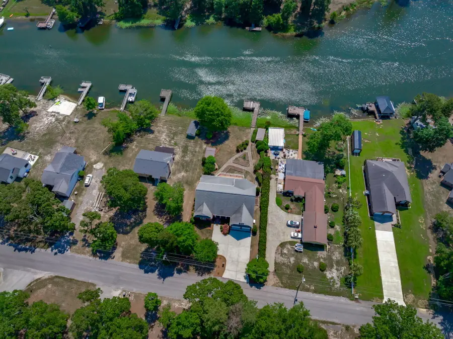 1136 Lemon Avenue, Manning, SC 29102 - #2