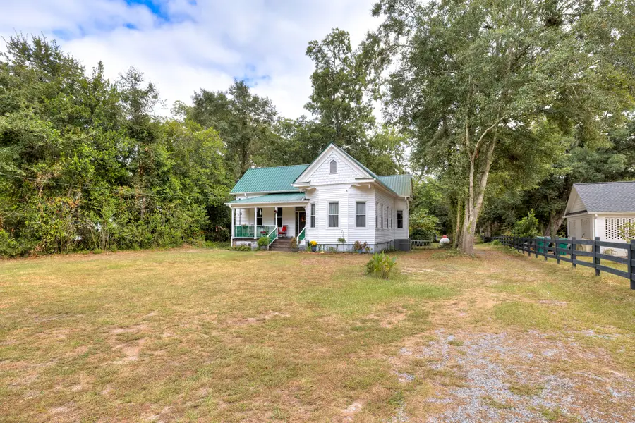 116 W Sumter Street W, Mayesville, SC 29104 - #2