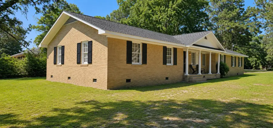 404 Darlington Street, Manning, SC 29102 - #2