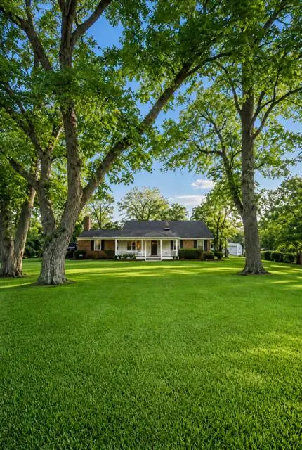 617 Green Street, Kingstree, SC 29556 - #3