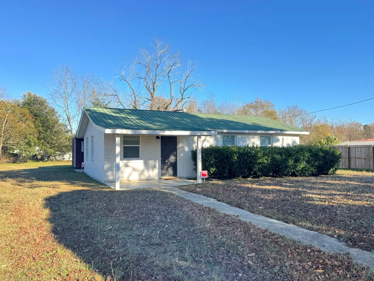 1137 M W Rickenbaker Road, Manning, SC 29102 - #1