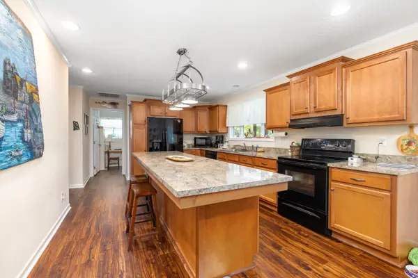 172 Heatleys End Road, Santee, SC 29142