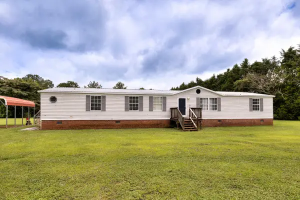 6345 Legendary Lane, Wedgefield, SC 29168