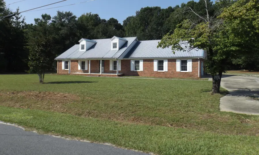 301 Brunson Street, Manning, SC 29102 - #2