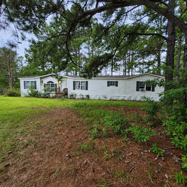 1078 Sullivan Drive, Manning, SC 29102