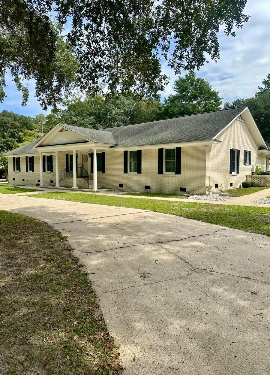 1300 Fulton Avenue, Kingstree, SC 29556 - #2
