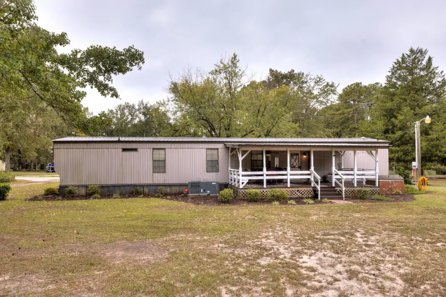 1078 Doyle Street, Manning, SC 29102 - #2