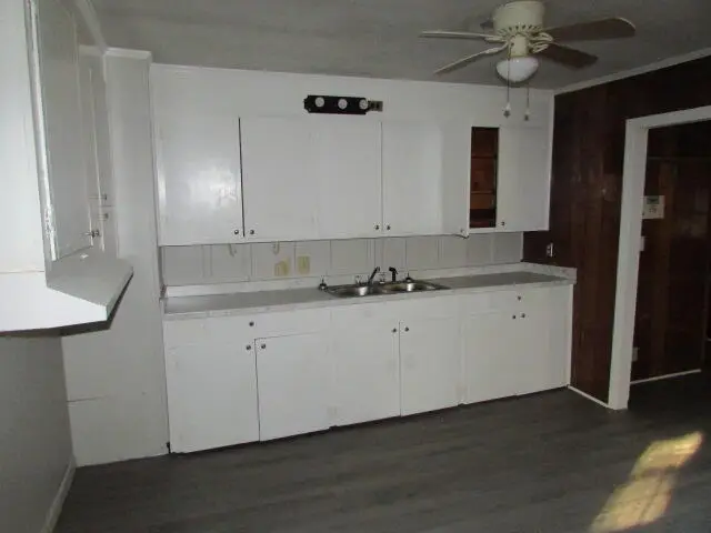 148 Carolina Avenue, Sumter, SC 29150 - #3