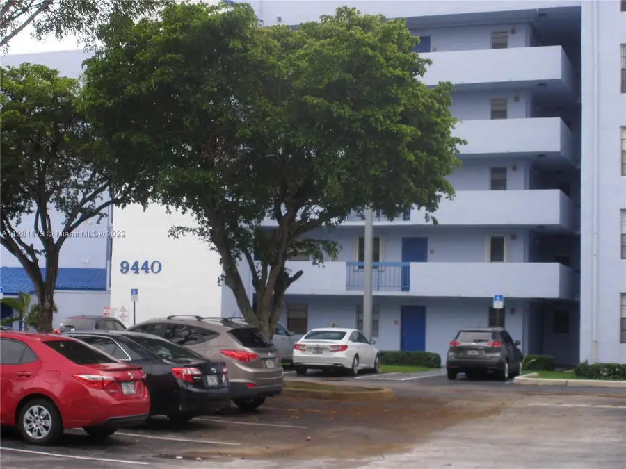 9440 Fontainebleau Blvd #213, Miami, FL 33172 - Image #2