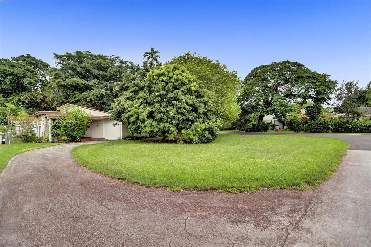 3255 SW 60th Ave, Miami, FL 33155 - Image #1