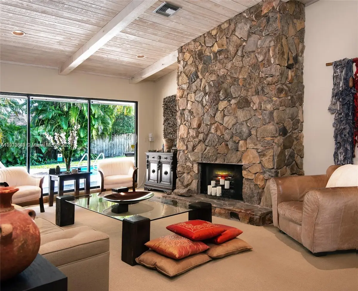 21311 NE 23rd Ave, Miami, FL 33180 - Image #1