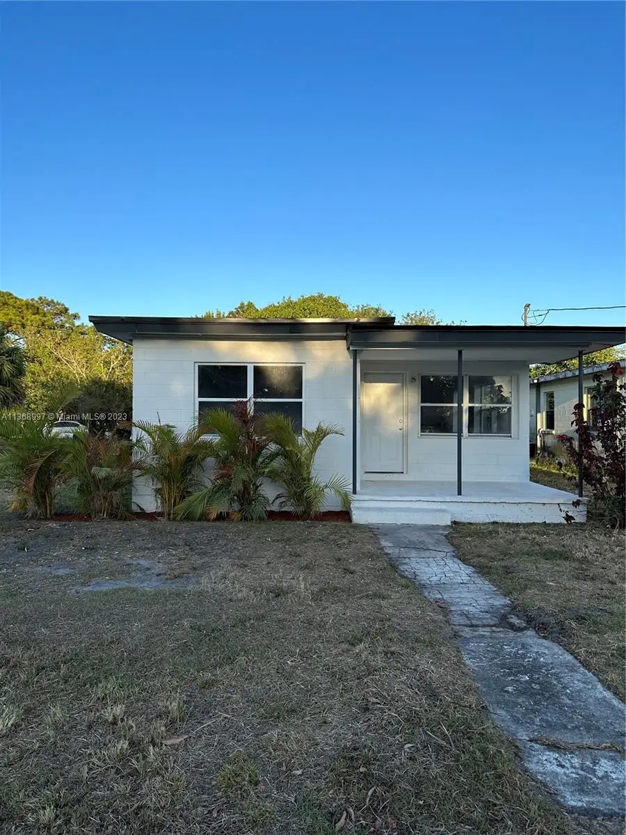 1408 N 23rd St, Fort Pierce, FL 34950 - Image #1