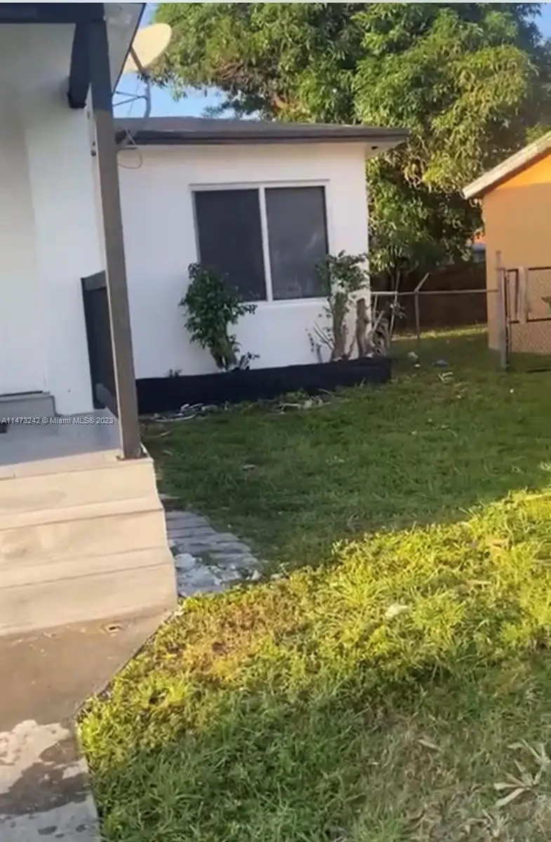 3085 NW 51st St, Miami, FL 33142 - Image #3