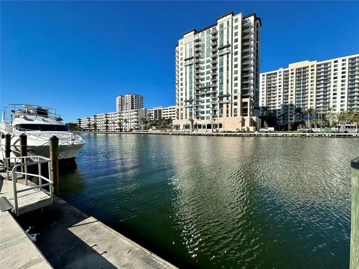 500 Bayview Dr #221, Sunny Isles Beach, FL 33160 - Image #1