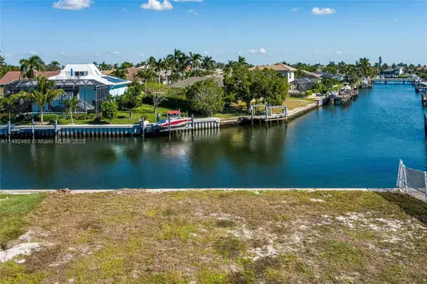 609 Spinnaker Drive, Other, FL 34145