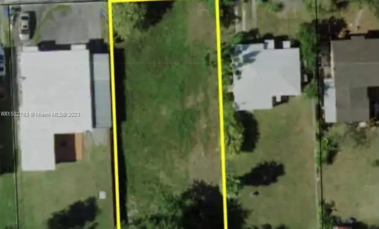 1922 NW 33rd St, Miami, FL 33142 - Image #1