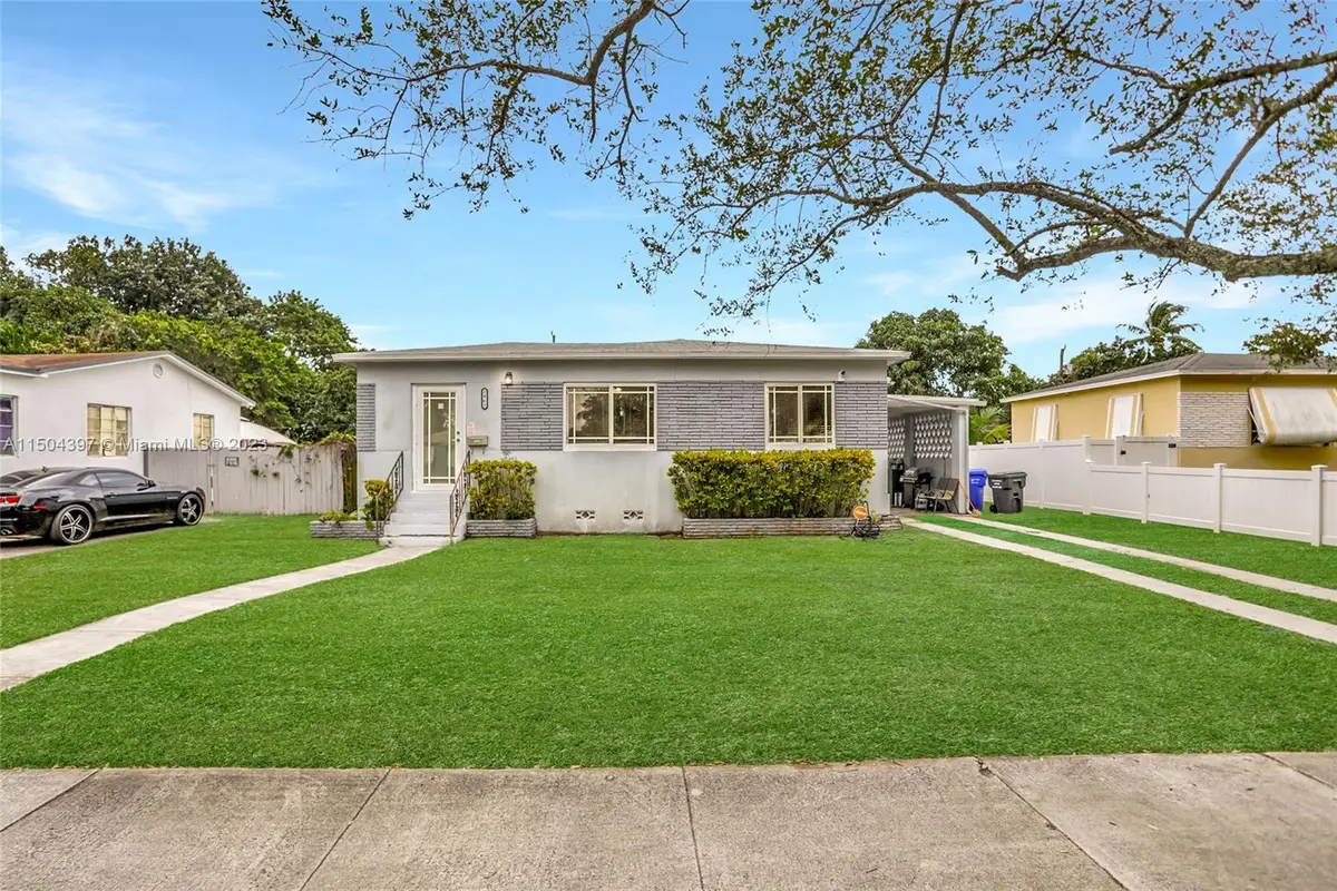 2462 Washington St, Hollywood, FL 33020 - #1