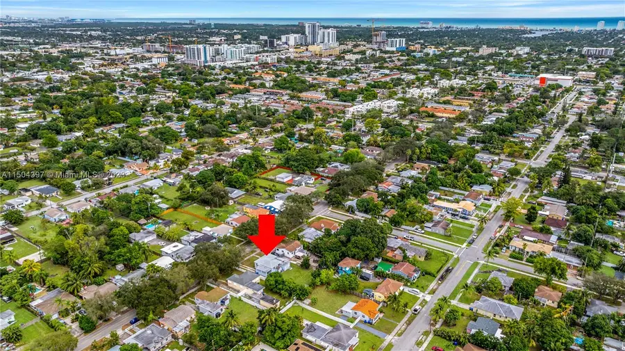 2462 Washington St, Hollywood, FL 33020 - #3