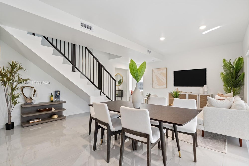 124 NW 13th Ct, Florida City, FL 33034 ERA