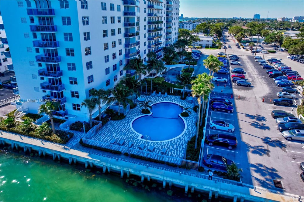 7501 E Treasure Dr 6H, North Bay Village, FL 33141 ERA