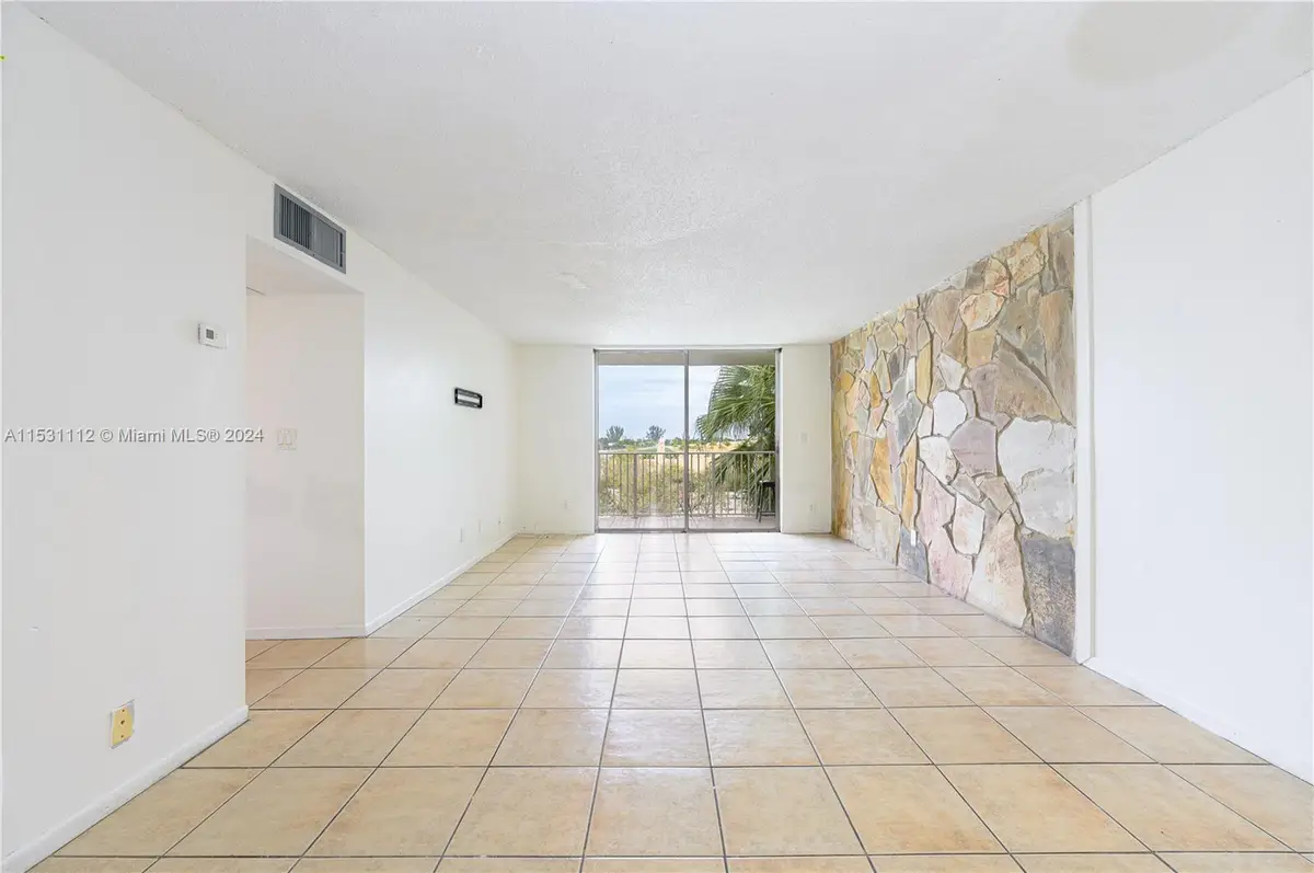 8411 NW 8th St #405, Miami, FL 33126 - Image #1