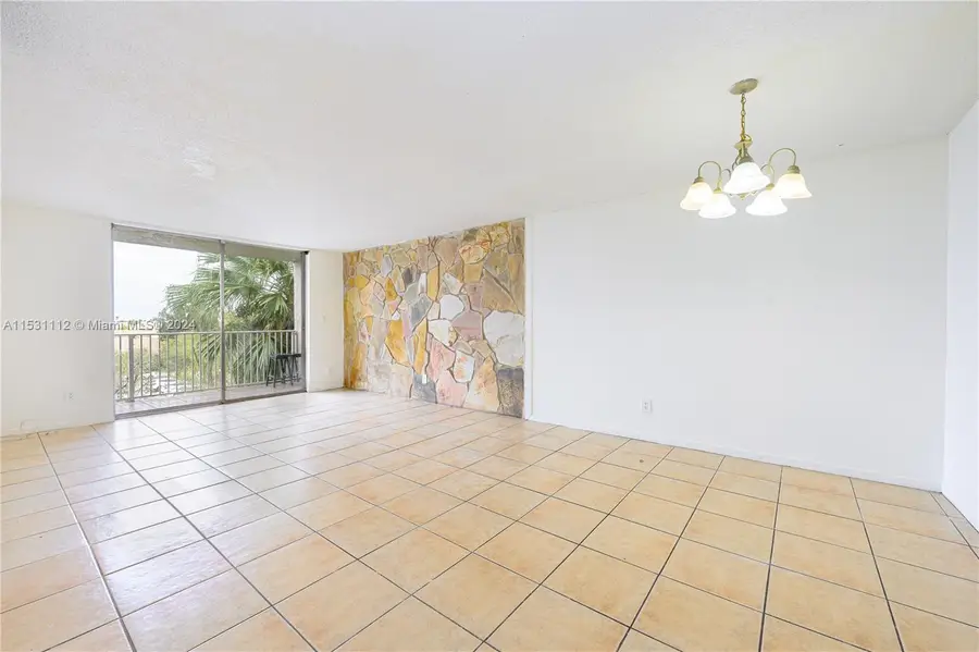8411 NW 8th St #405, Miami, FL 33126 - Image #2