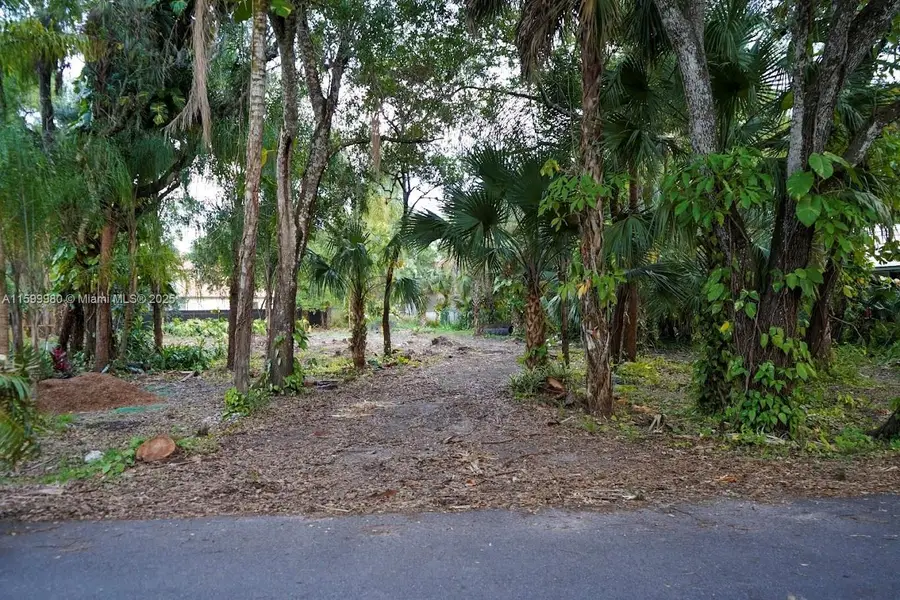 385 Caloosa Dr, Labelle, FL 33935 - #2